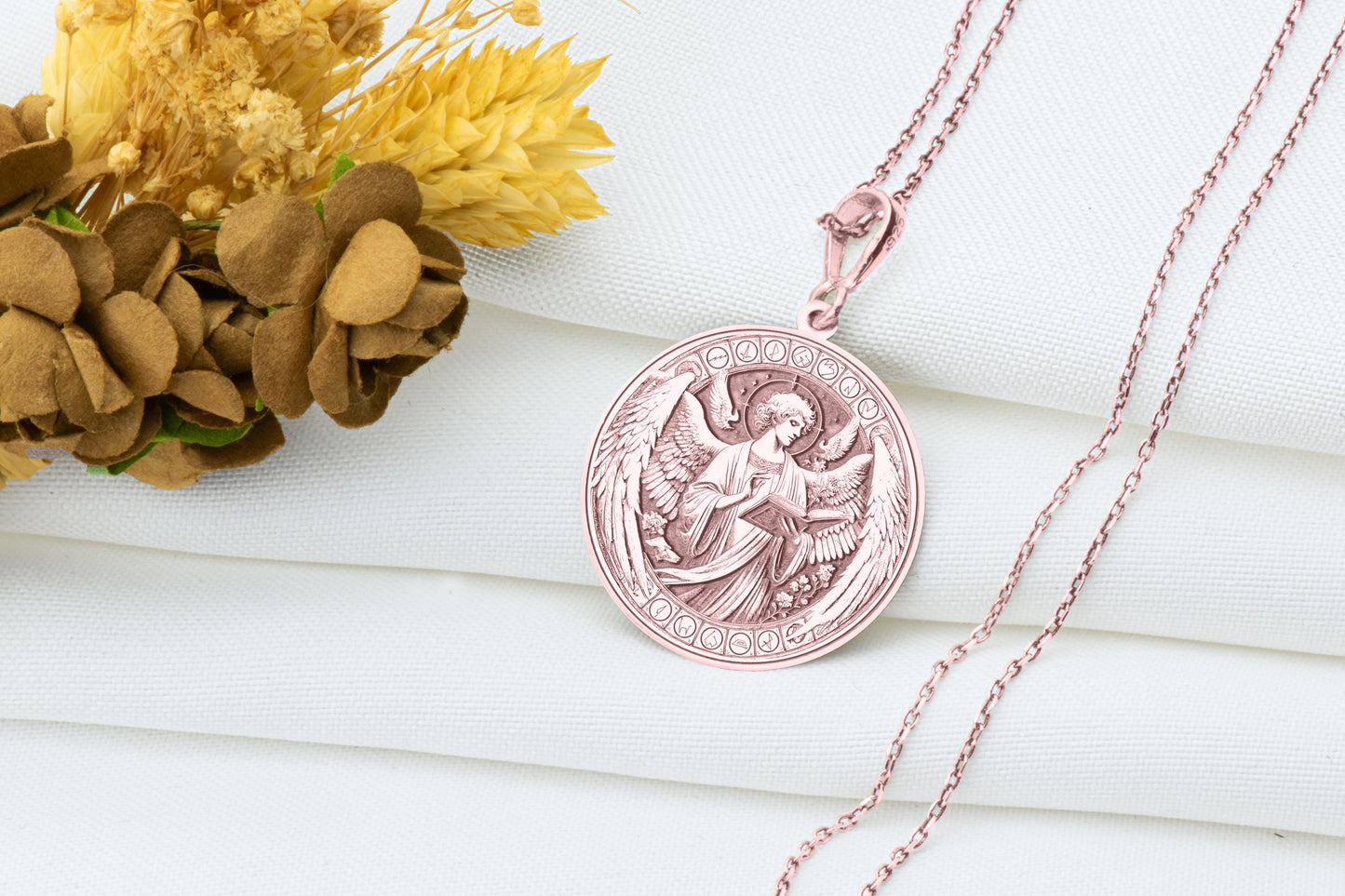 Zachariel Pendant Necklace