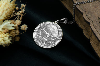 Atlas Pendant