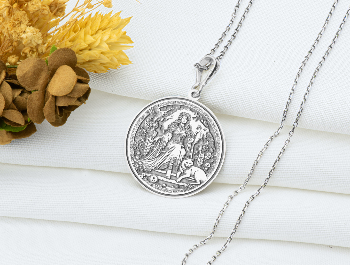 Freyja Pendant