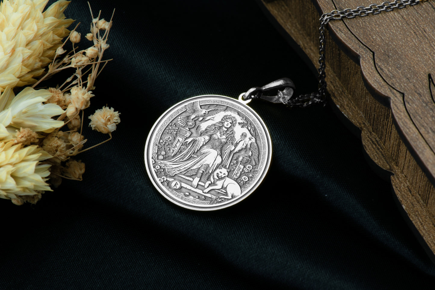 Freyja Pendant