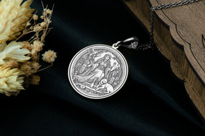 Freyja Pendant