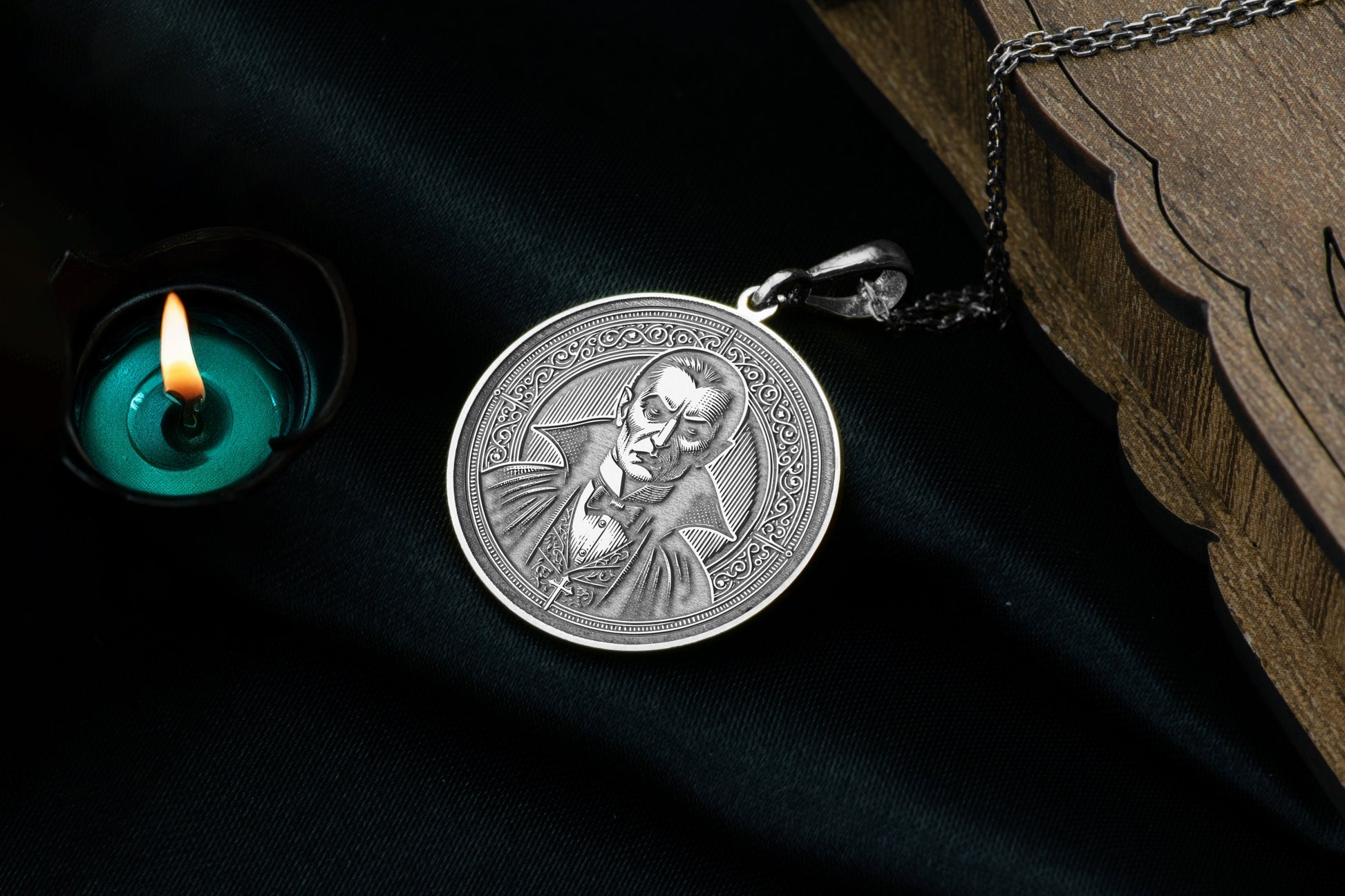 Dracula Medallion Necklace: Gothic Vampire Pendant, Bloodlust Charm