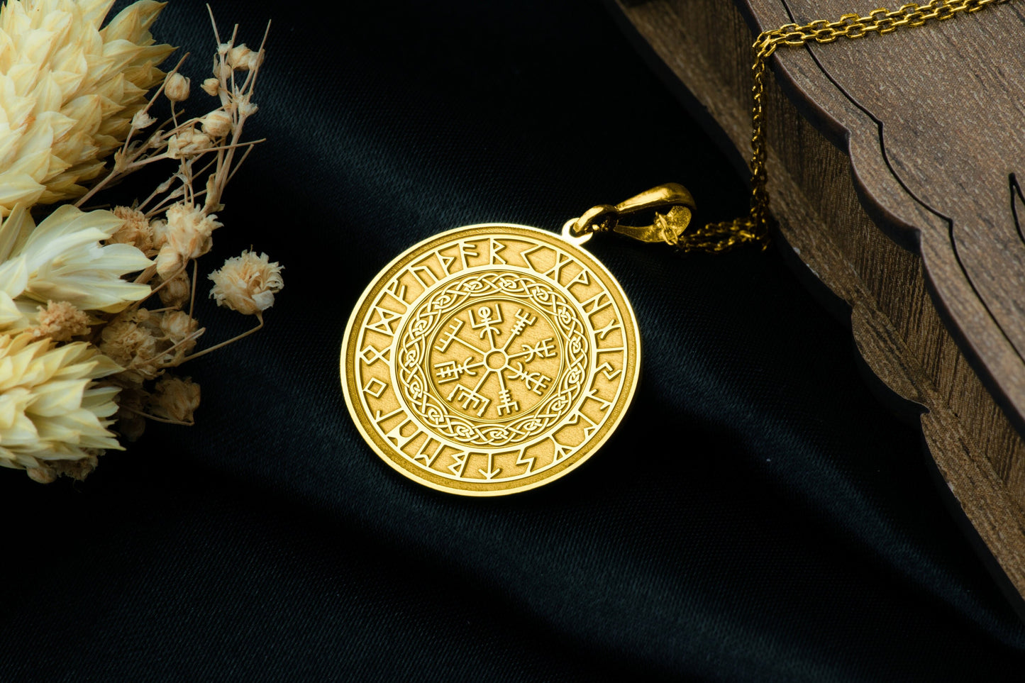 Vegvisir Viking Compass Pendant: Norse Amulet Necklace