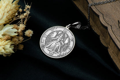 Queen Elizabeth I Pendant: Tudor Monarch Necklace, Sacred Royal Charm, Renaissance Power Talisman,