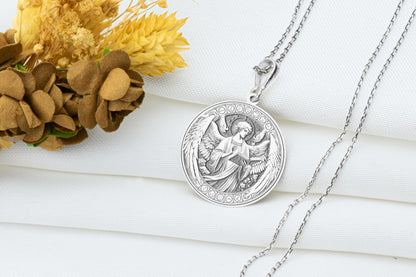 Zachariel Pendant Necklace