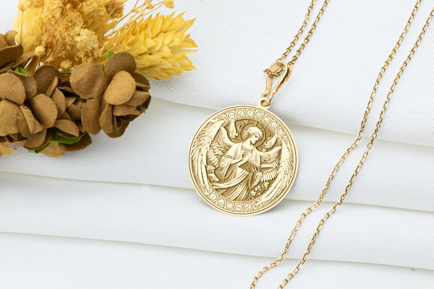 Zachariel Pendant Necklace