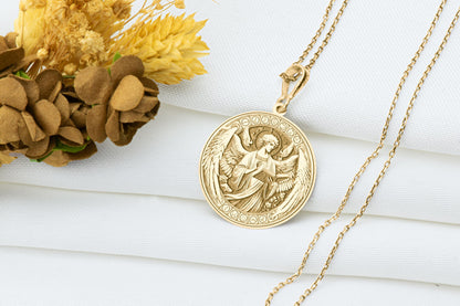 Zachariel Pendant Necklace