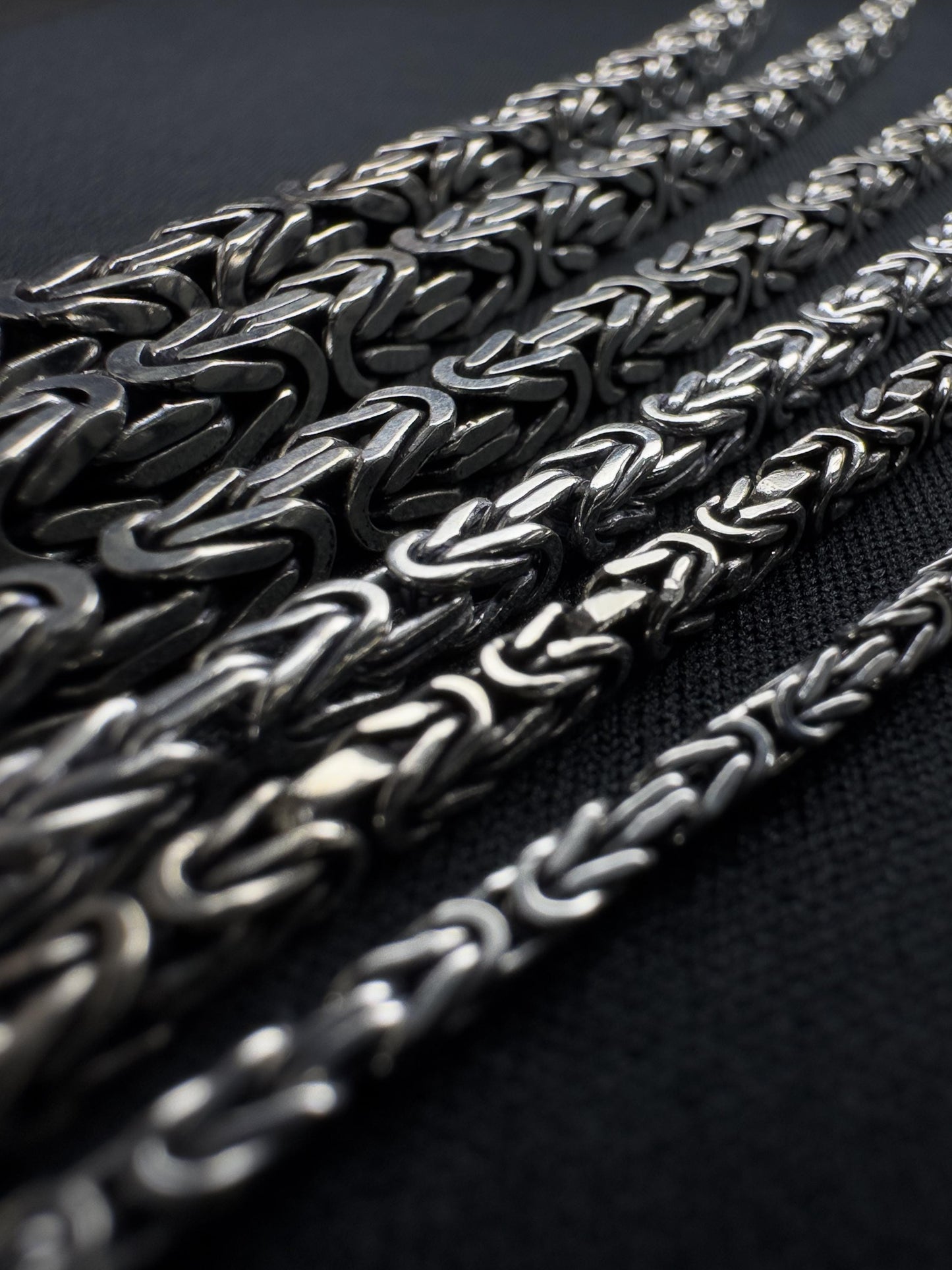 Byzantine Square Chain: Silver King Necklace 2mm