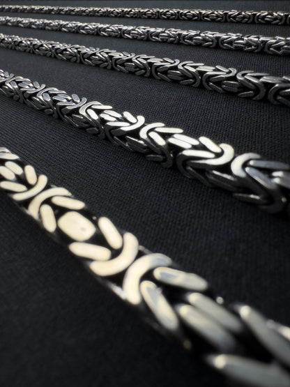 Byzantine Square Chain: Silver King Necklace 2mm