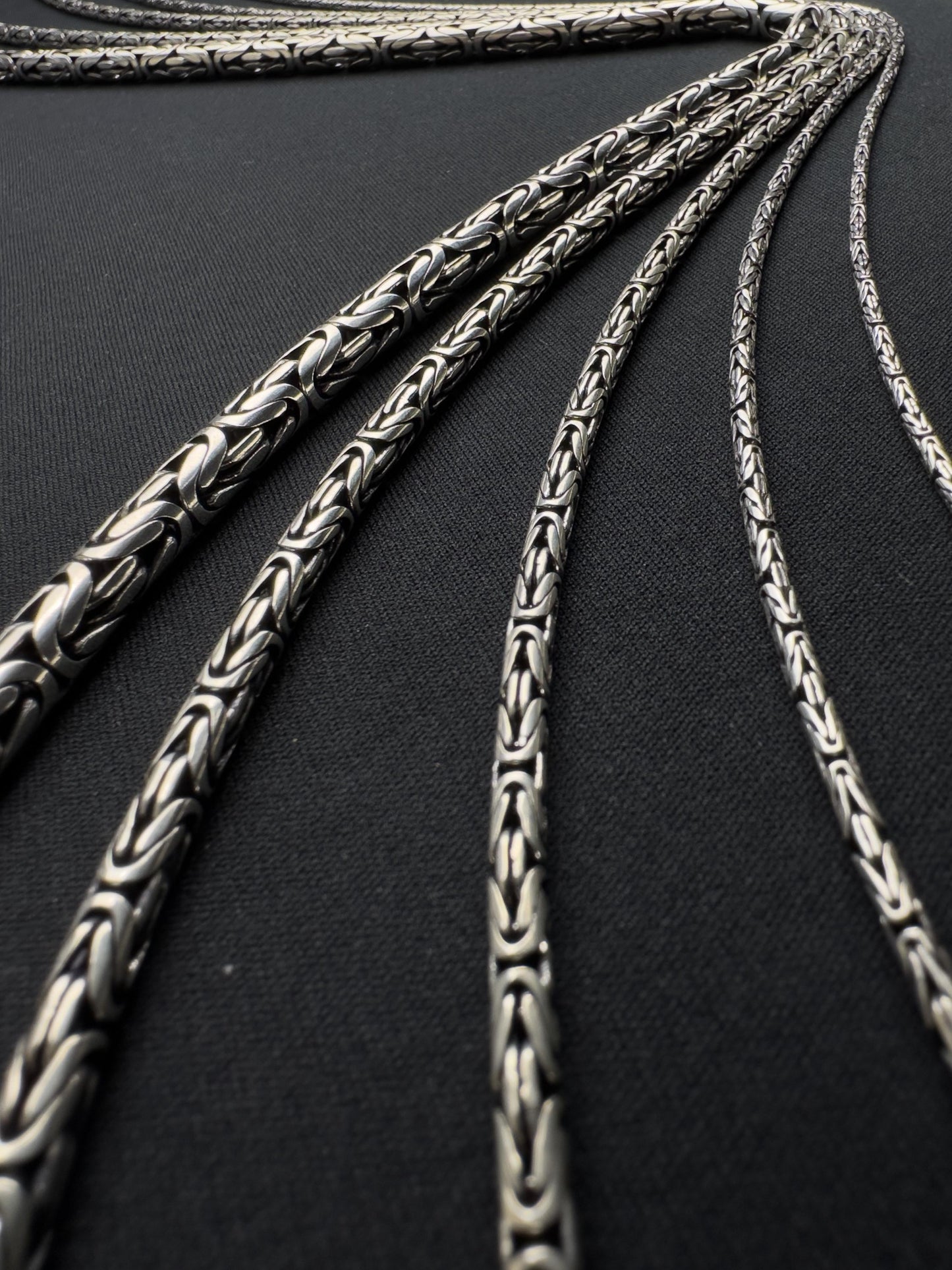 Byzantine Round Chain 2mm