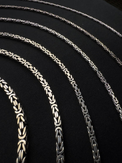 Byzantine Square Chain: Silver King Necklace 2mm