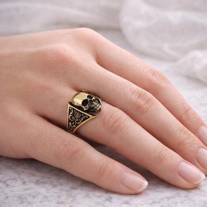 Skull Motif Sterling Silver Ring: Gothic Symbol of Mortality and Bold Identity
