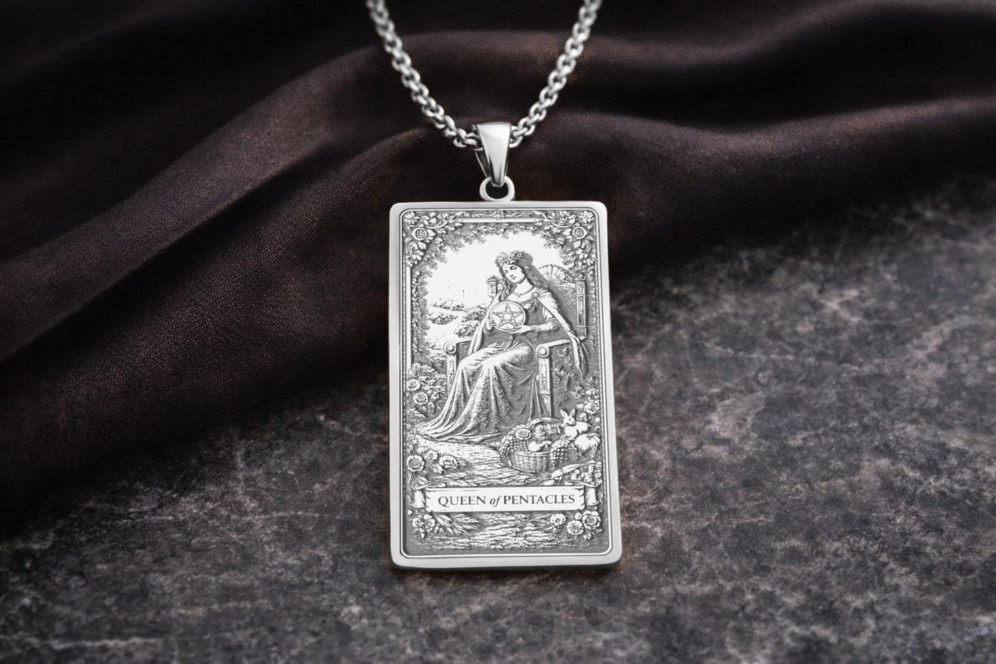 Queen of Pentacles Tarot Pendant Necklace: Symbol of Abundance, Nurturing Strength, and Earthly Balance