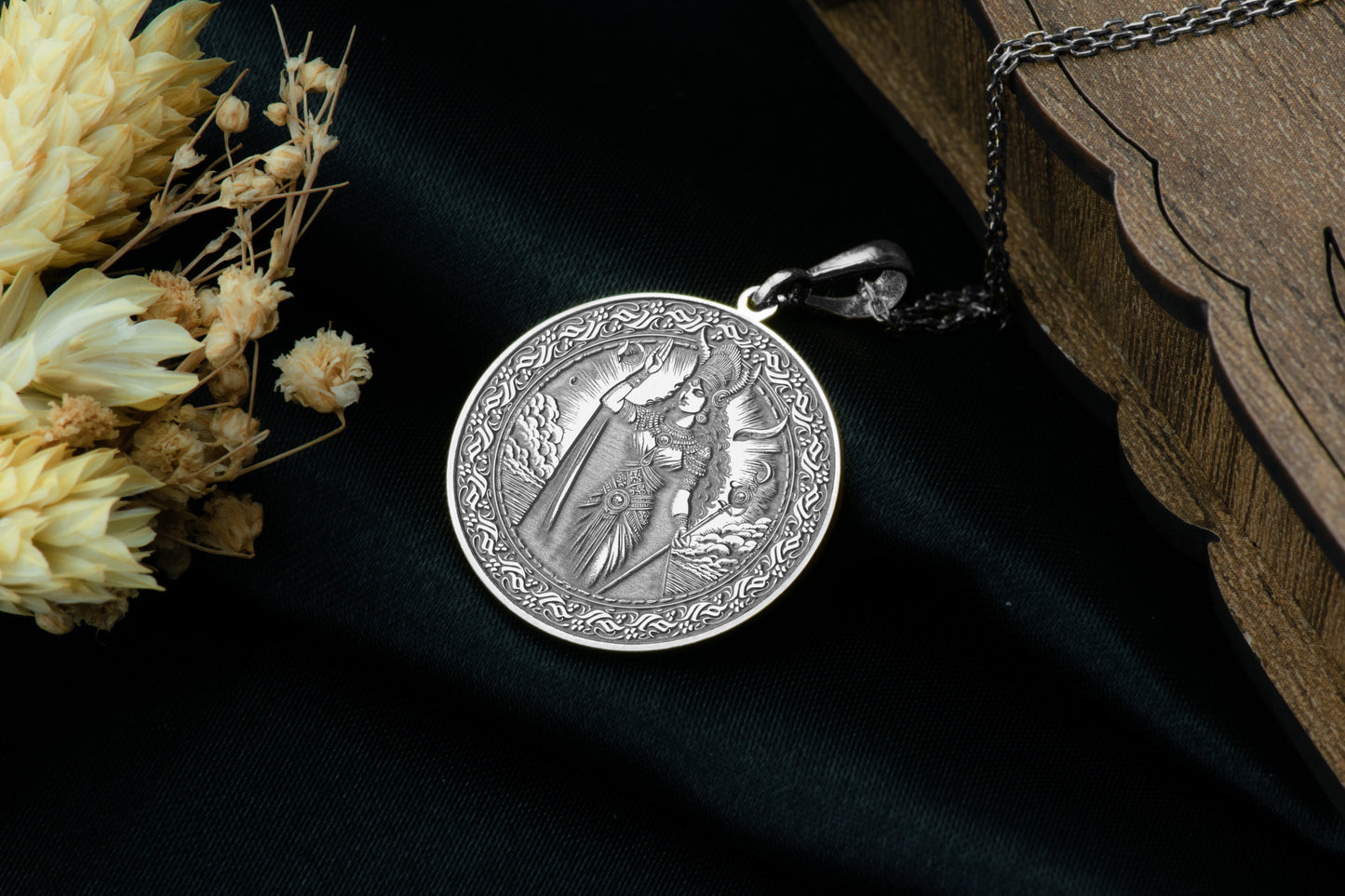 Inanna Pendant
