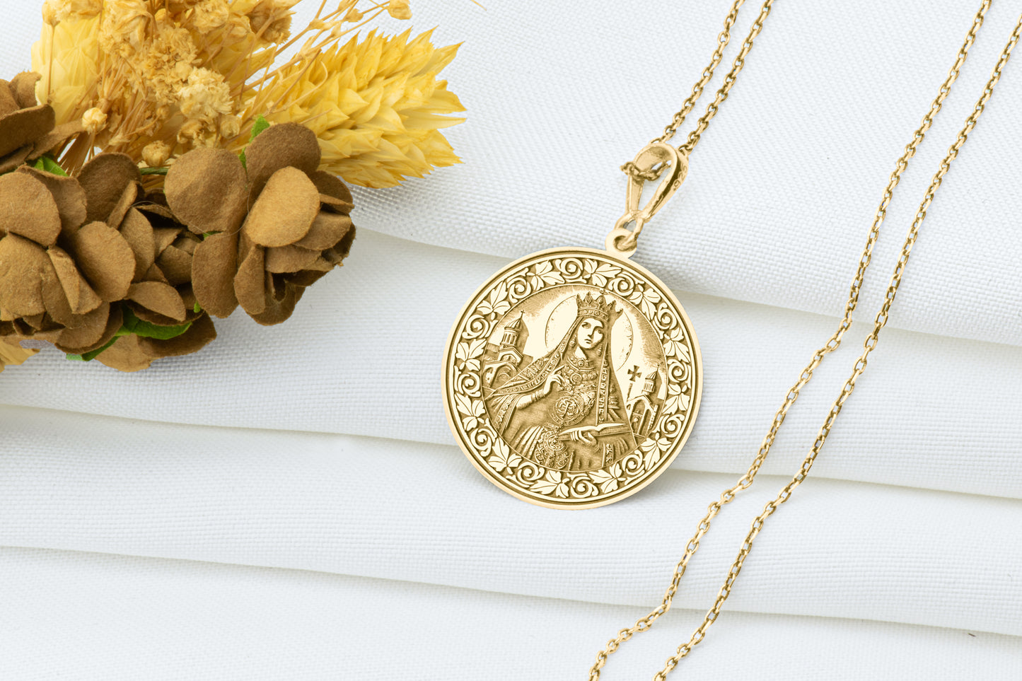 King Tamar Pendant