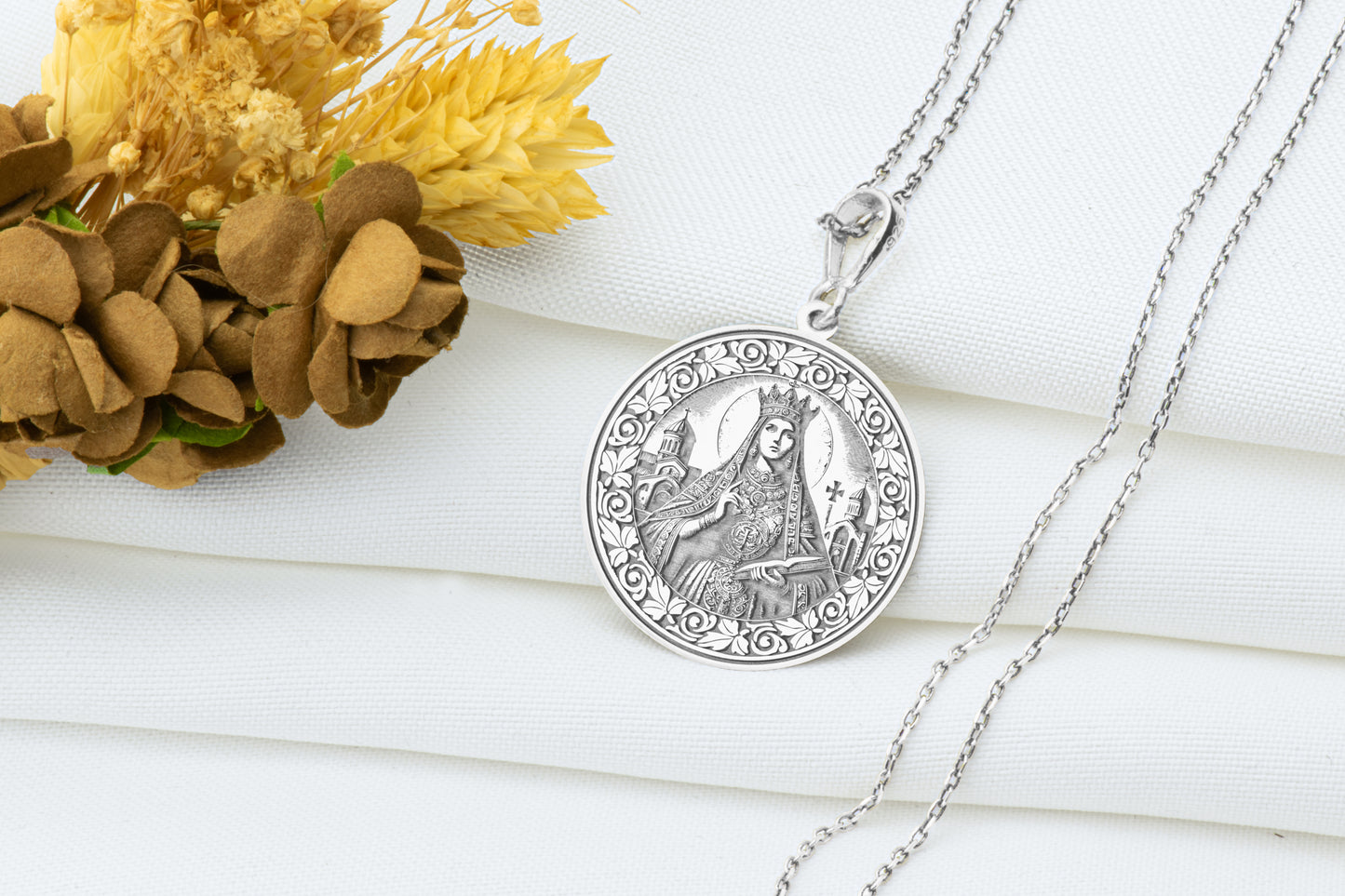 King Tamar Pendant